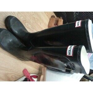 Hunter Size 5 Tall Rain Boots - Black
